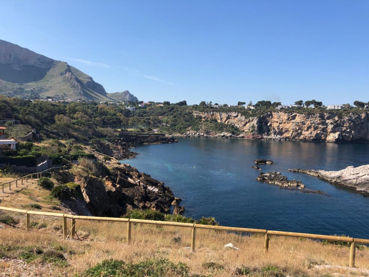 b&b le onde praiola Terrasini Esterno foto
