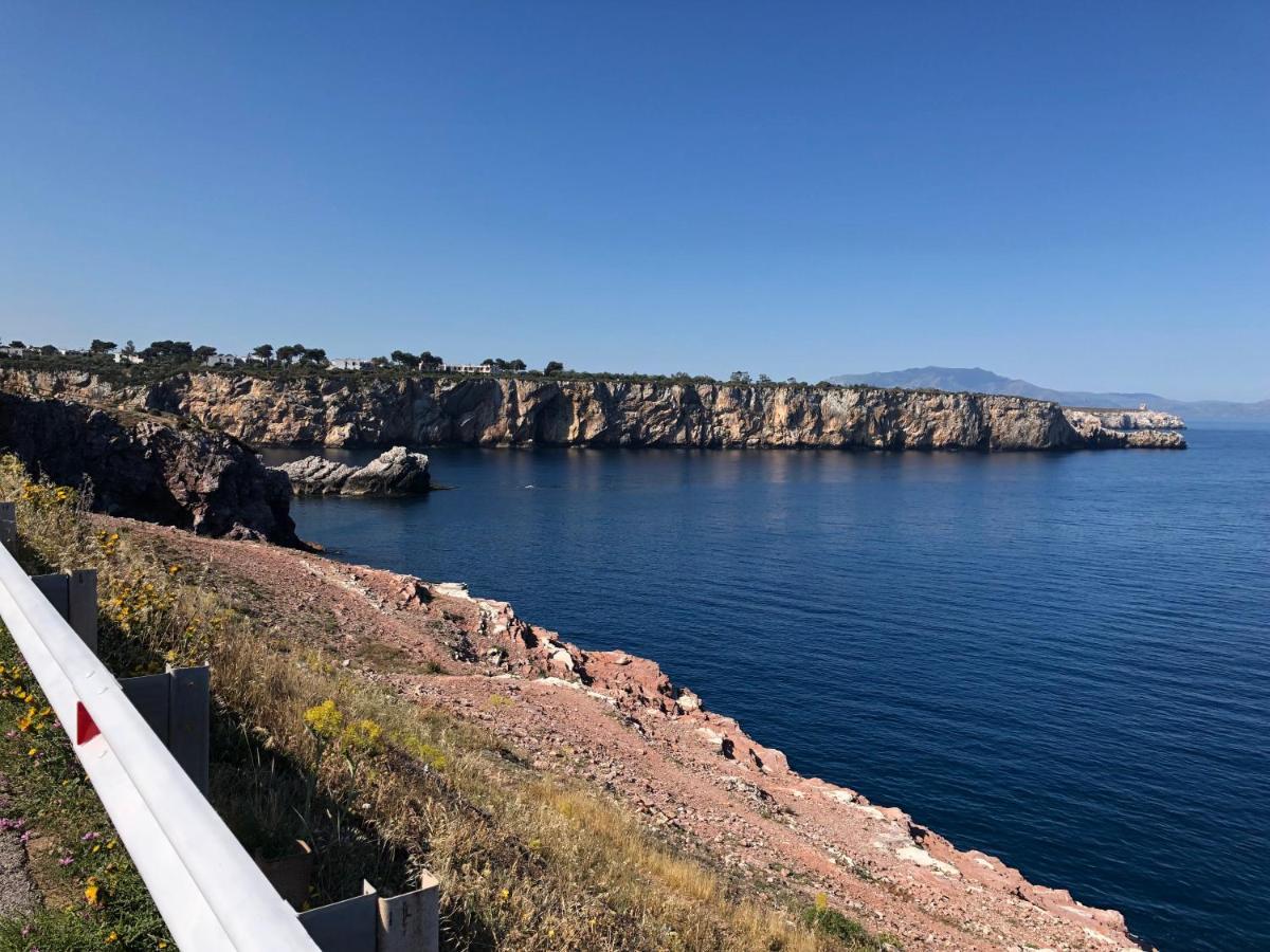b&b le onde praiola Terrasini Esterno foto